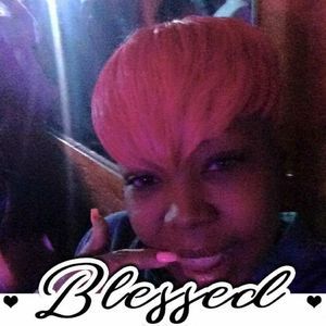 Meet your Posher, Nikole